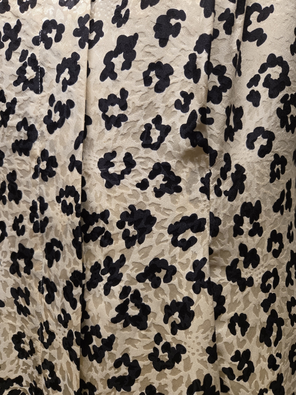 Liz Claiborne Cream and Black Leopard-Print Long Sleeve Shift Dress - Picture 2 of 8